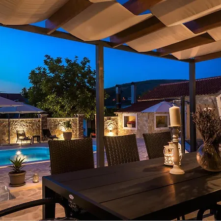 Awesome In Danilo Holiday home